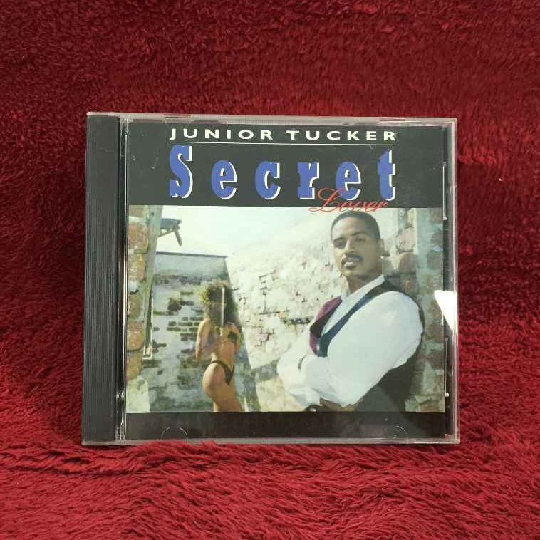 CD Junior Tucker – Secret Lover สภาพตามรูปปก AA358-44