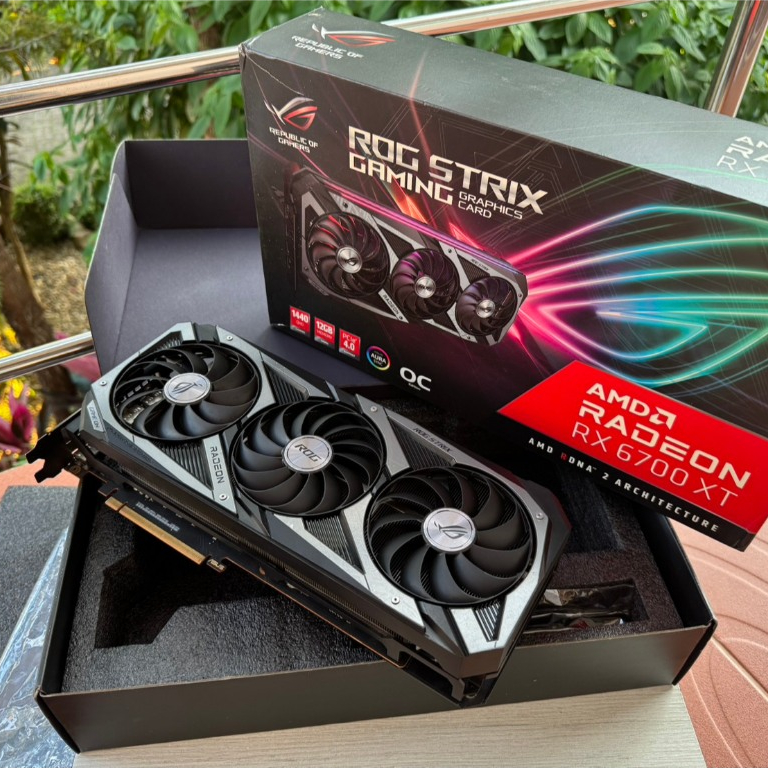 ASUS ROG STRIX RX6700XT OC GAMING 12GB GDDR6