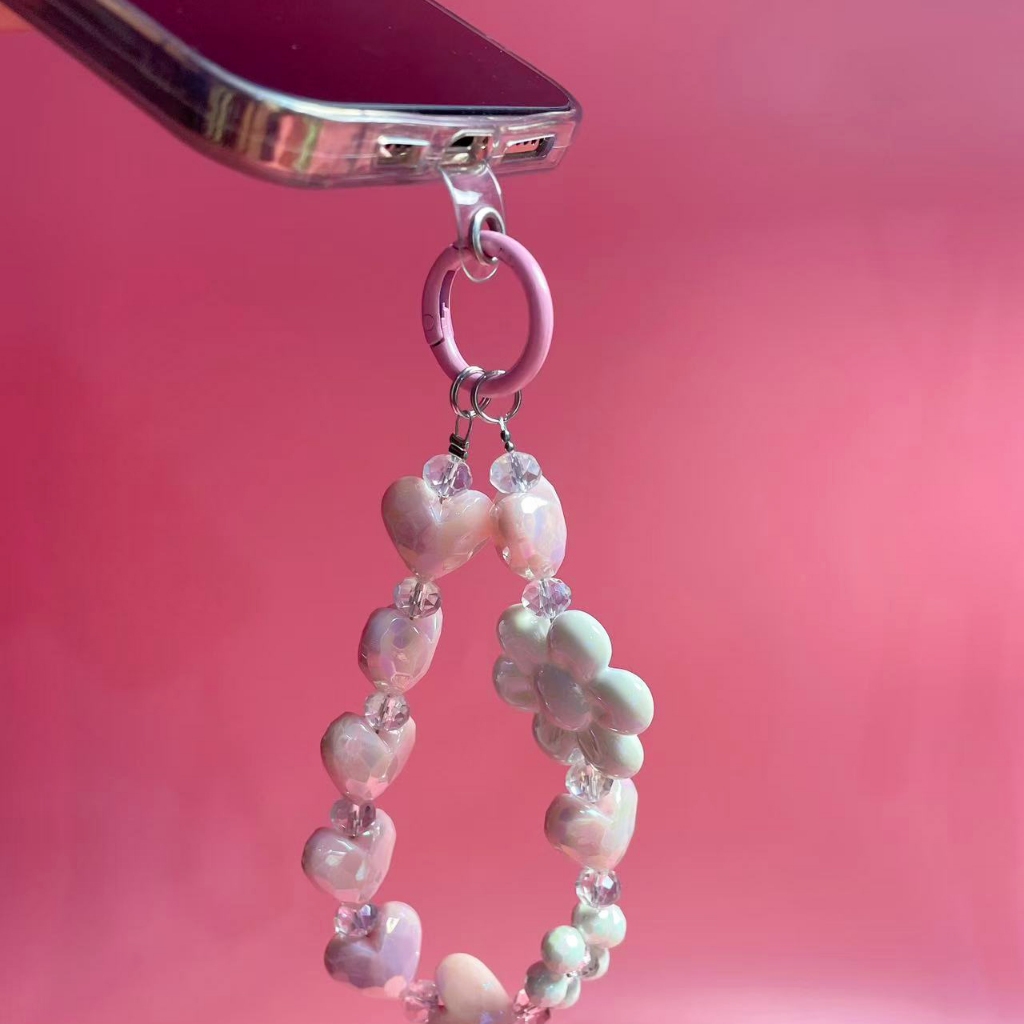 พวงกุญแจ สายห้อยโทรศัพท์ ลูกปัดหัวใจ สีสันสวยงาม พร้อมจี้ดอกไม้ ห้อยกระเป๋า พร้อมจัดส่งในประเทศไทย - รูปที่ 4