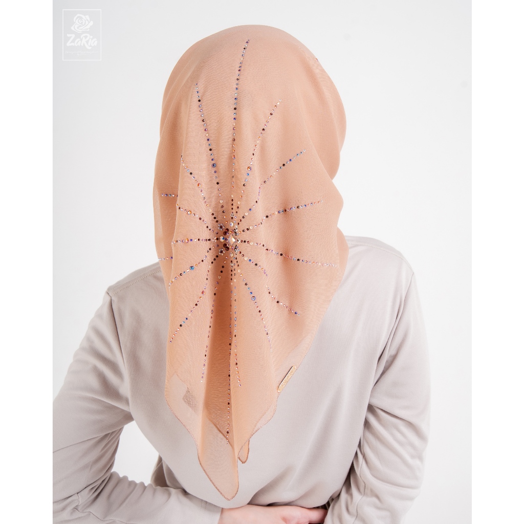 ZARIA Crystal Bawal ผ้าคลุมบาวาประดับคริสตัล - สีน้ำตาล