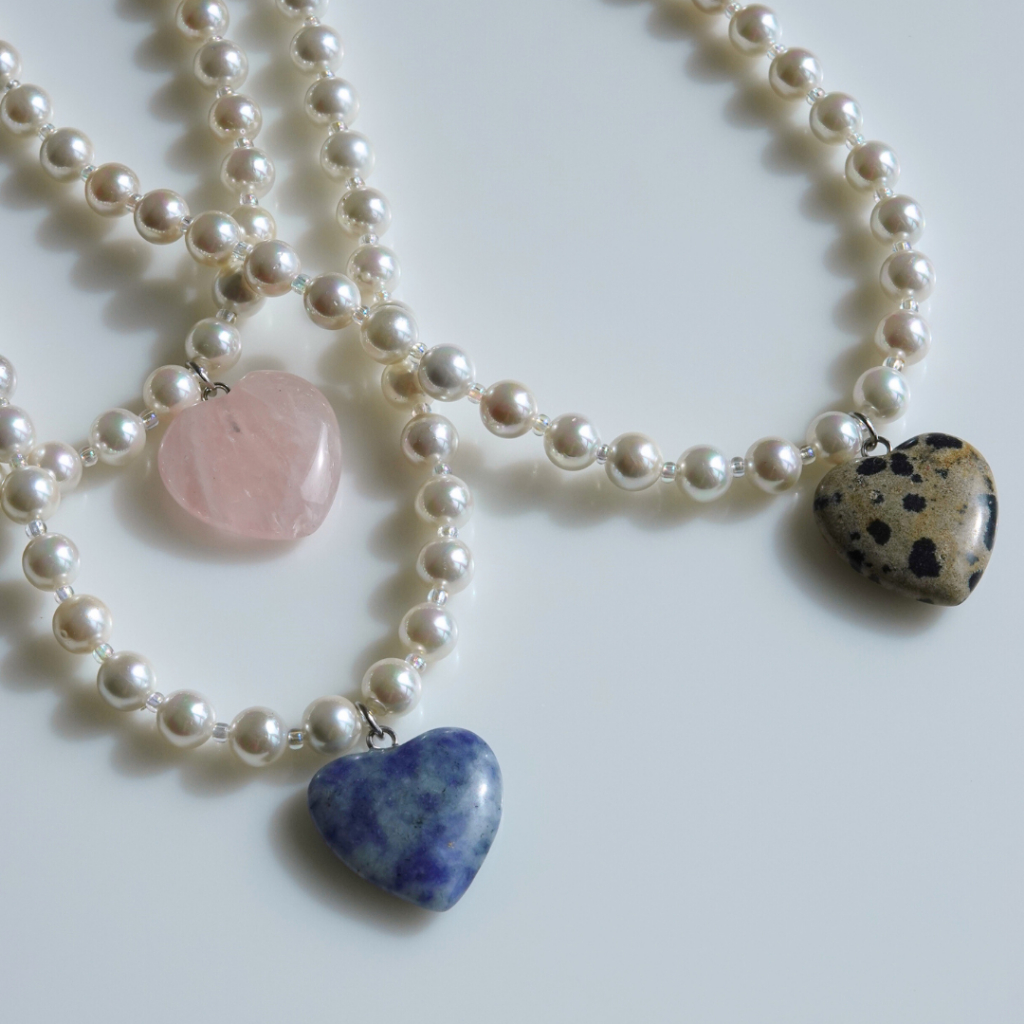 Beaming.bkk - Gemstone Mother of Pearl Necklace สร้อยคอ Mother of Pearl หินมงคลรูปหัวใจ
