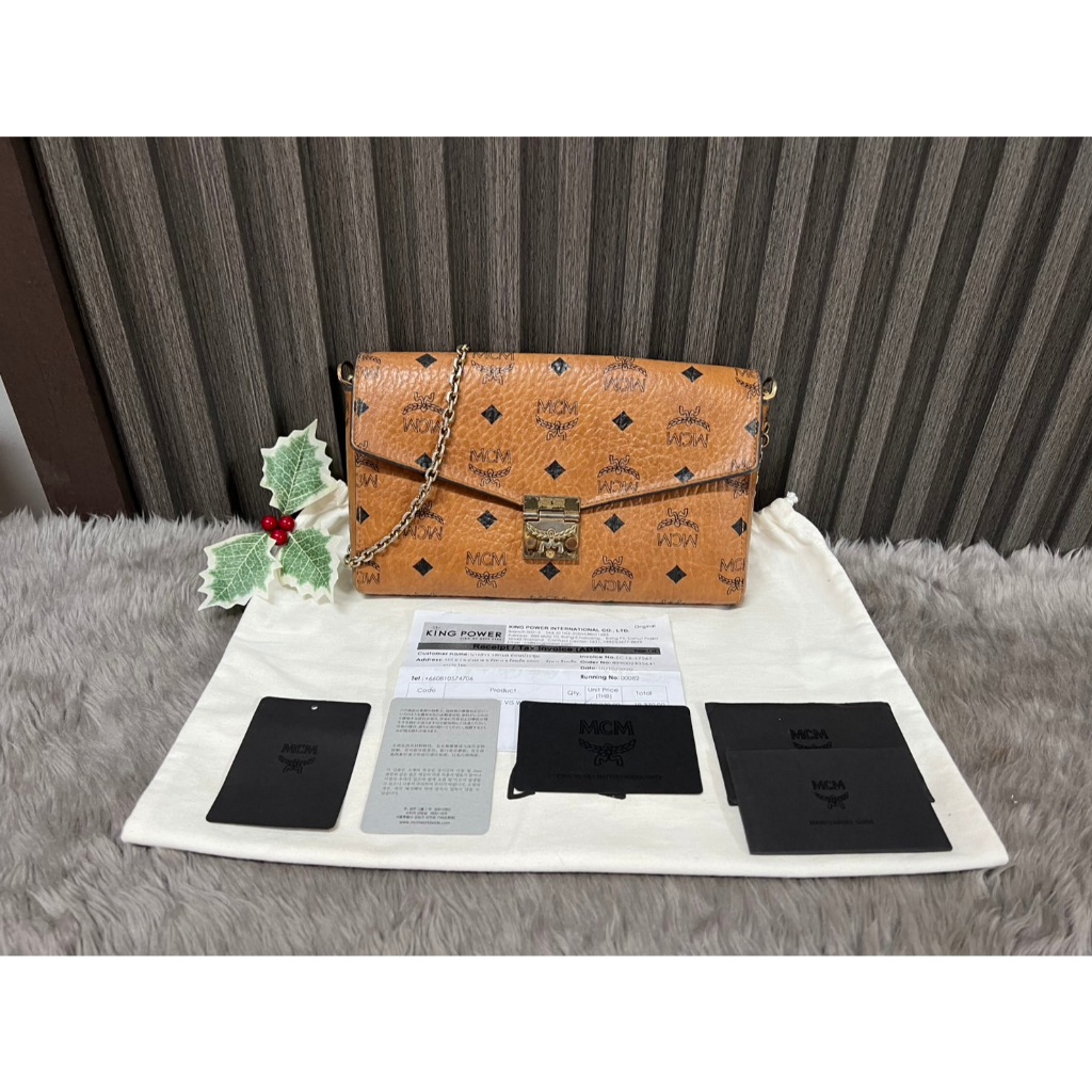 กระเป๋า MCM Woc Crossbody