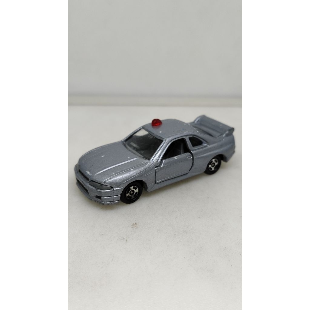 🔵🔵UN01 โมเดลรถเหล็ก TOMICA NISSAN SKYLINE GT-R R33
