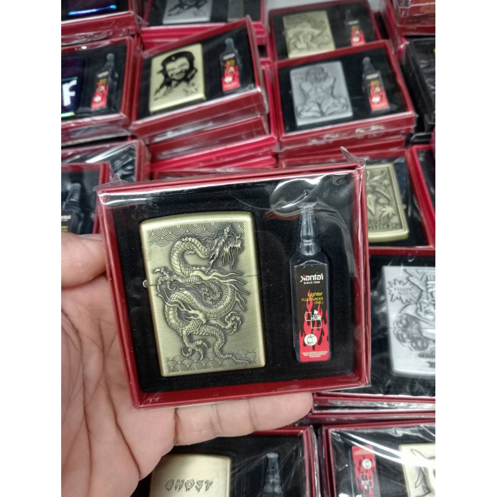 ไฟแช็คแฟชั่นไฟแช็ค zippo แถมน้ำมันรอนสันพกพาง่ายใช้งานง่ายน้ำหนักดีแบบไฟเปลวชุดติดง่ายพร้อมใช้งาน