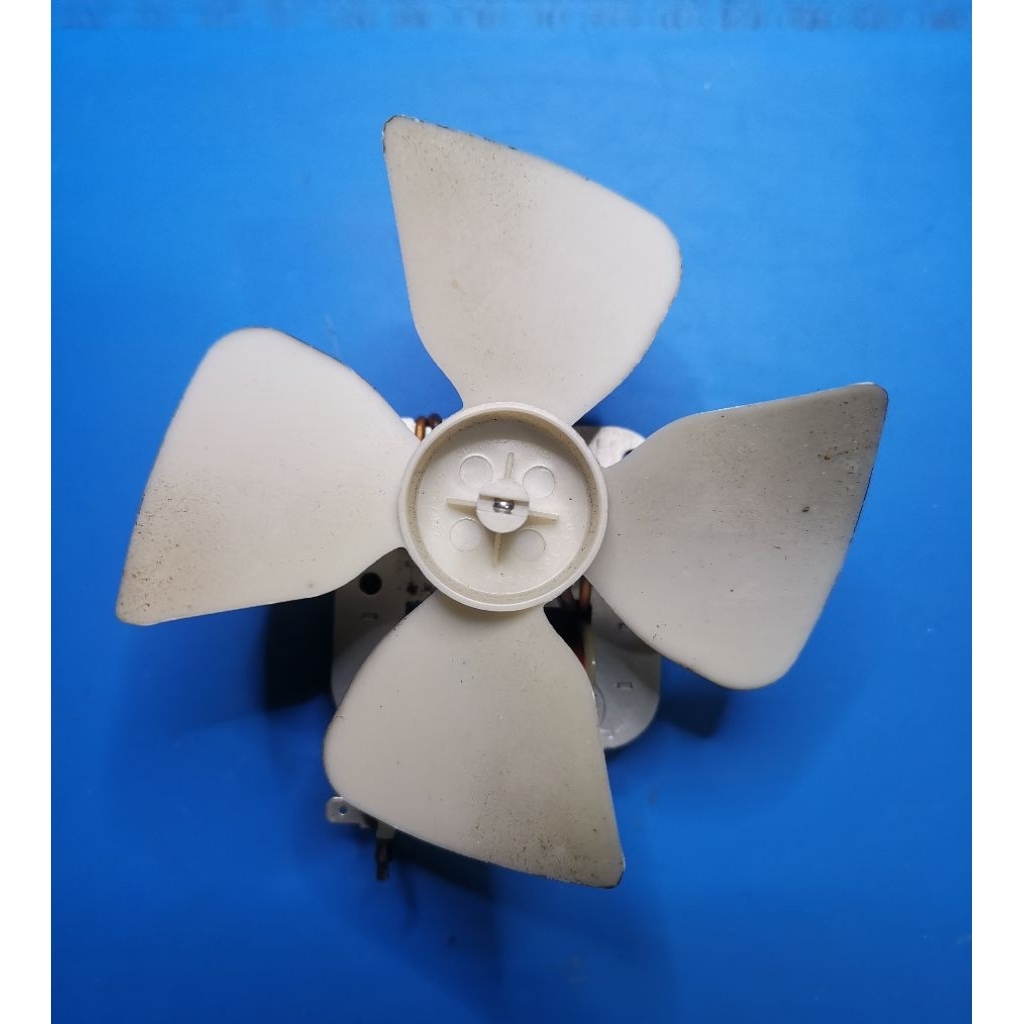 มอเตอร์พัดลมระบายความร้อนเตาไมโครเวฟ​ 3​ ขา LG​ MS2042D​ แกนยาว​ 35​ มม.​