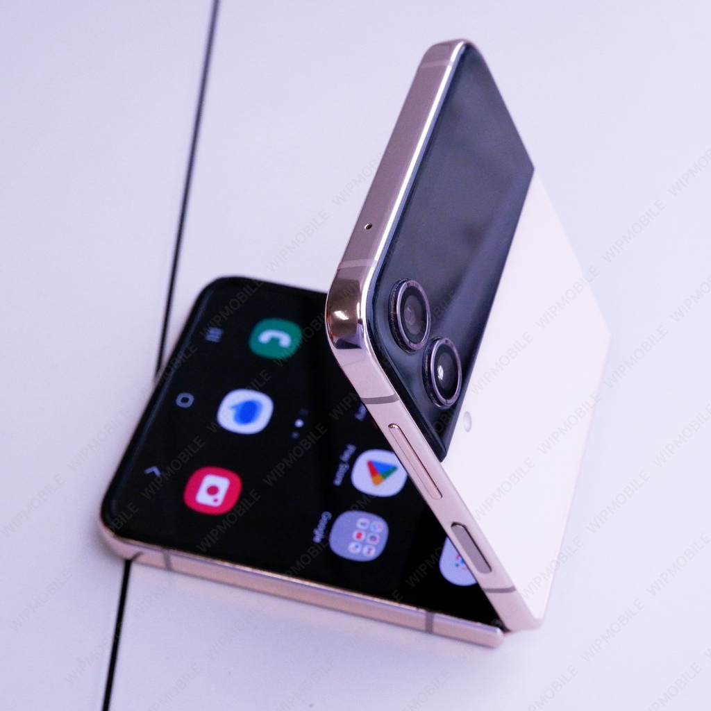 [มือสอง/เครื่องศูนย์] Samsung z flip 4 5G 8/128GB สีขาว