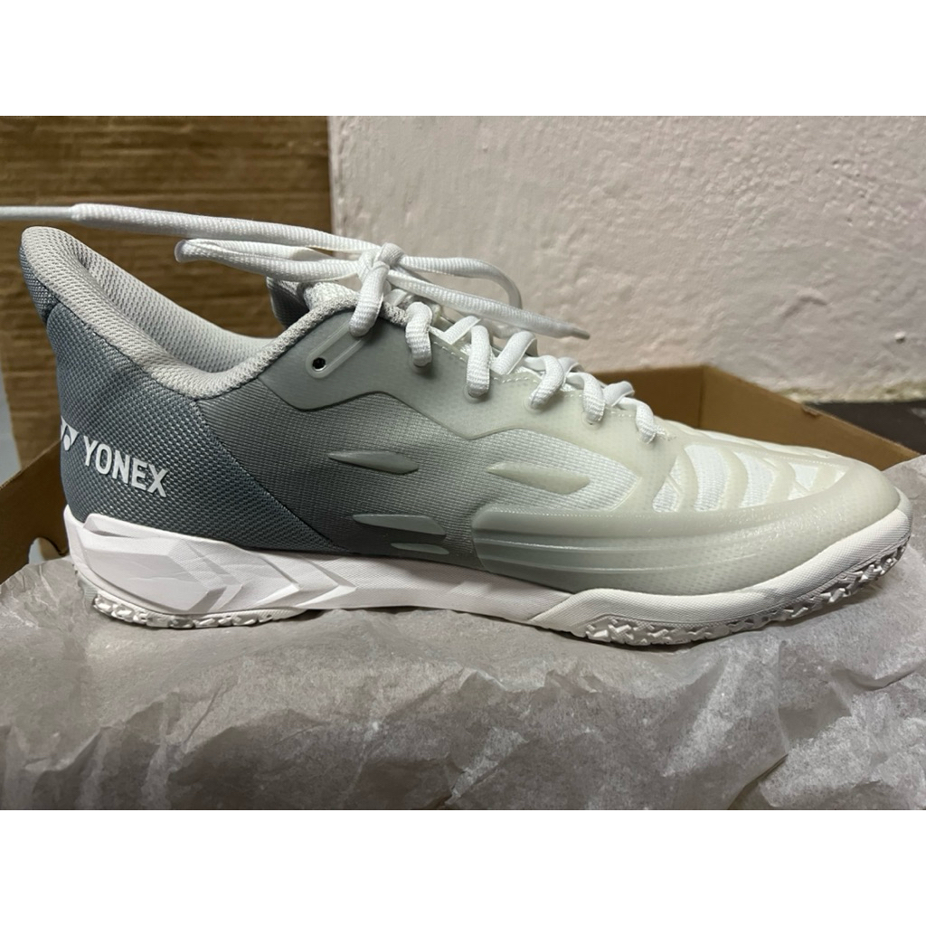 Power Cushion Cascade Drive รองเท้าแบดมินตัน Yonex