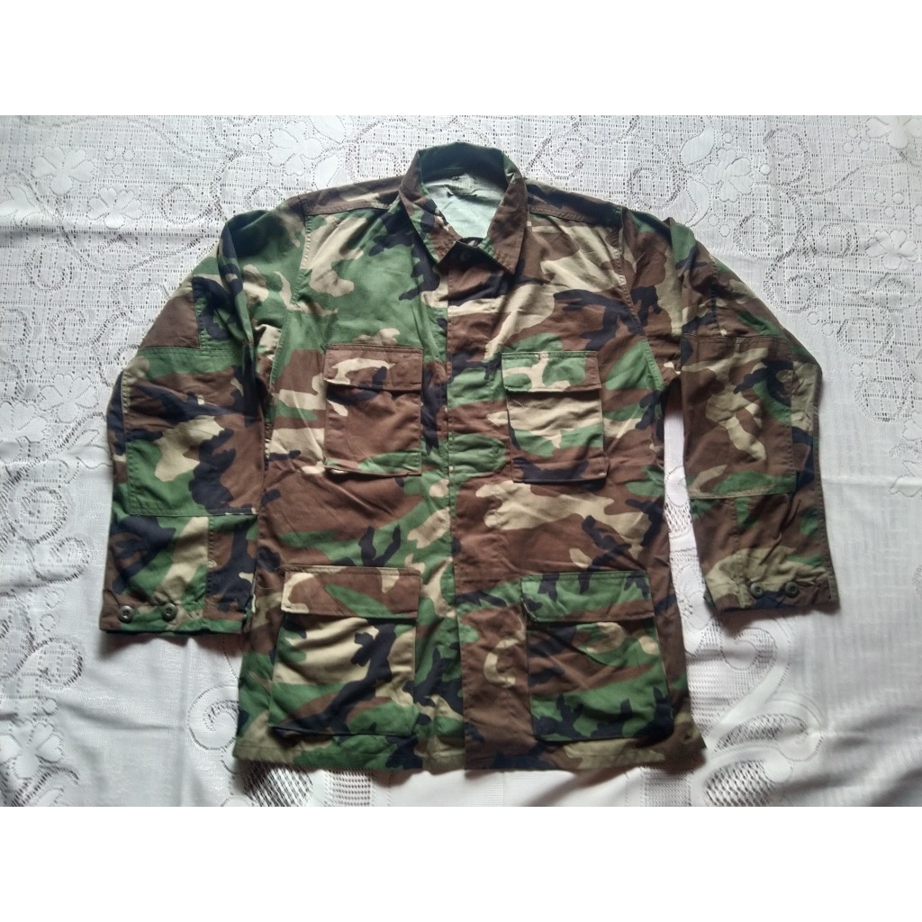 เสื้อทหารวินเทจ 80s-90s US Army Vintage M81 Woodland Camo Warm Weather Ripstop BDU Combat Jacket Che