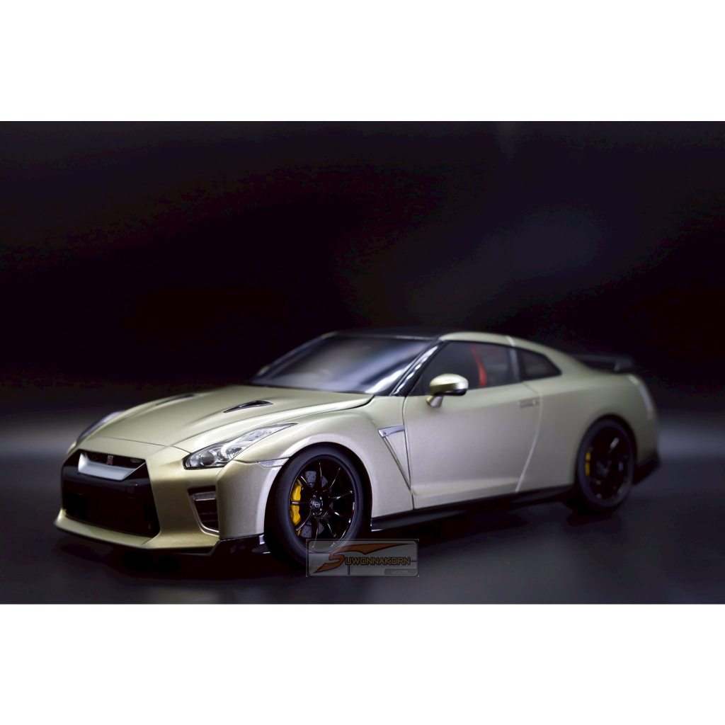 MOTORHELIX 1/18 Nissan GT-R R35 Track Edition Nismo T-Spec Millennium Jade