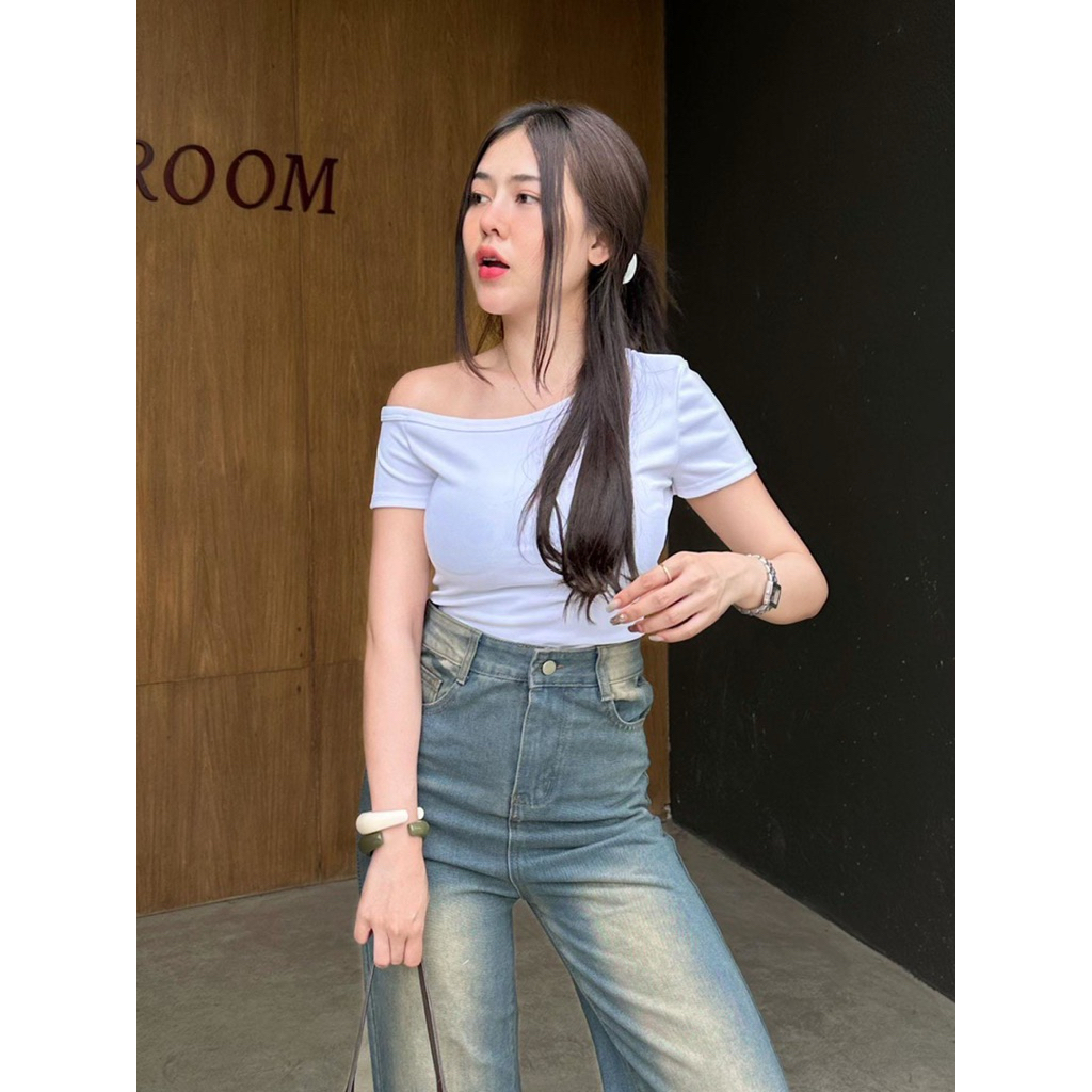 เสื้อปาดไหล่แขนสั้น ทรงรัดรูป - รูปที่ 2