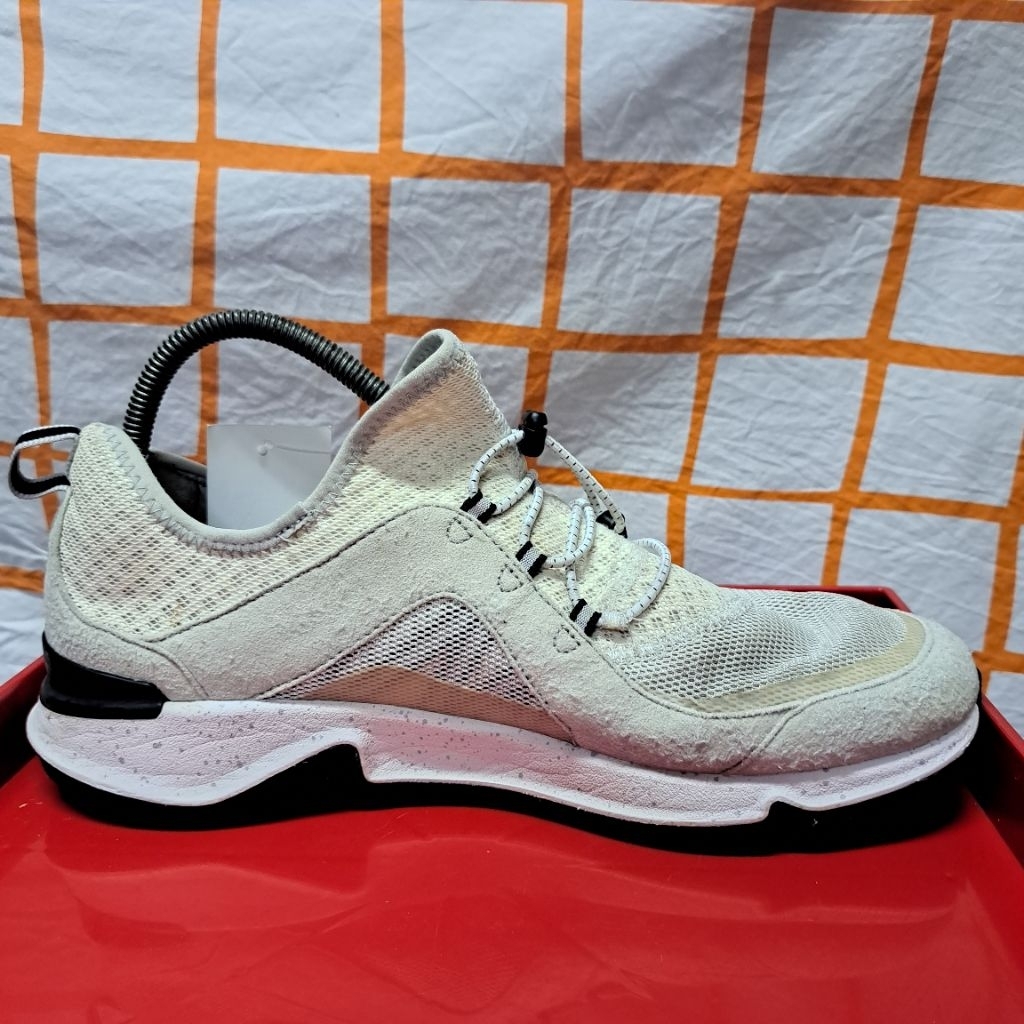 รองเท้าผ้าใบมือสอง columbia size43 27.5cm.