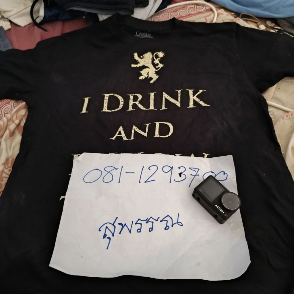 ขาย 200​ บาทgame of thrones  สกรีนดี  สีดำ ผ้านิ่มไซด์ป้าย M อก 20 ยาว 27ตำหนิ ไม่มี IG teemanu7f เส