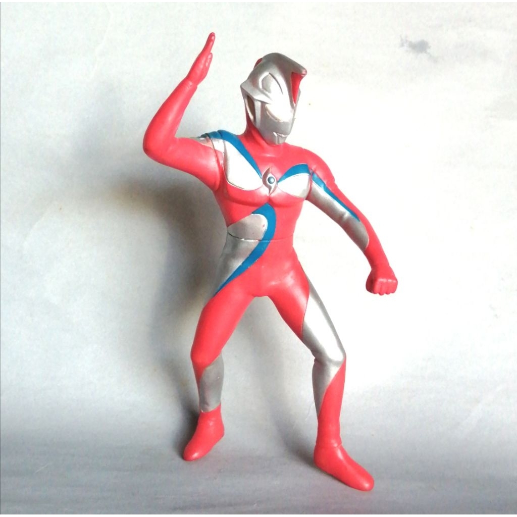 ULTRAMAN​ COSMOS​ / BANPRESTO. 2001