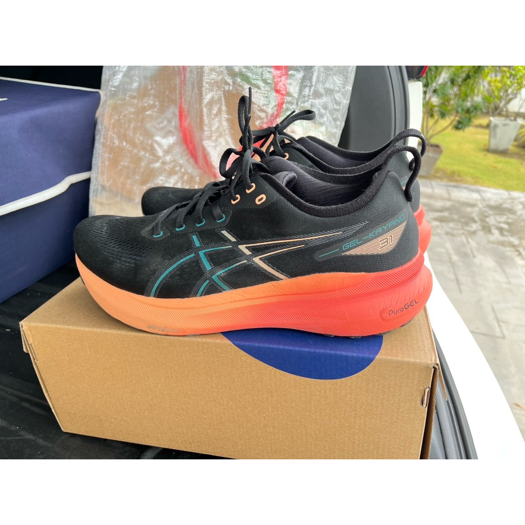 รองเท้า Asice มือ2 ไซส์43 (ซื้อมาผิดไซส์)