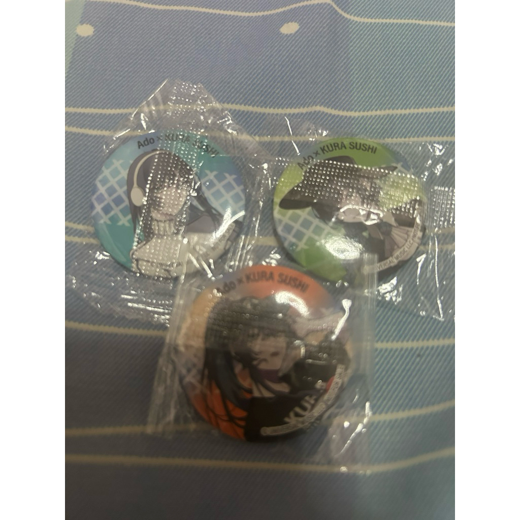 เข็มกลัด Ado x Kura sushi