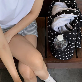 SUNSCRÈME - CARRYALL DOT BAG (กระเป๋ารุ่น CARRYALL ลายจุด)