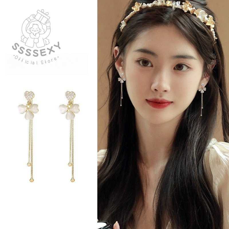 SSSEXY ต่างหูสาวสไตล์น่ารัก ดีไซน์ดอกไม้และพู่ ใส่ได้ทุกโอกาส B044