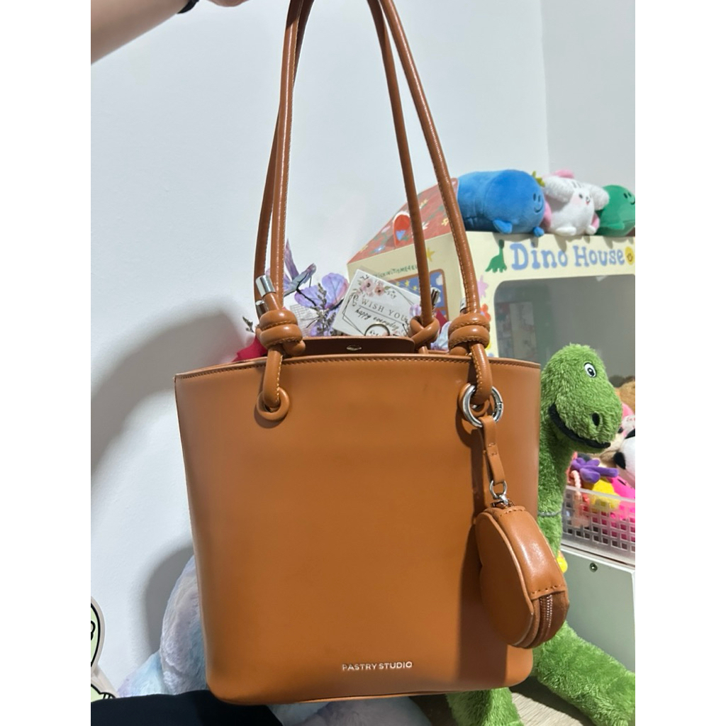 ส่งต่อกระเป๋า pastry studio