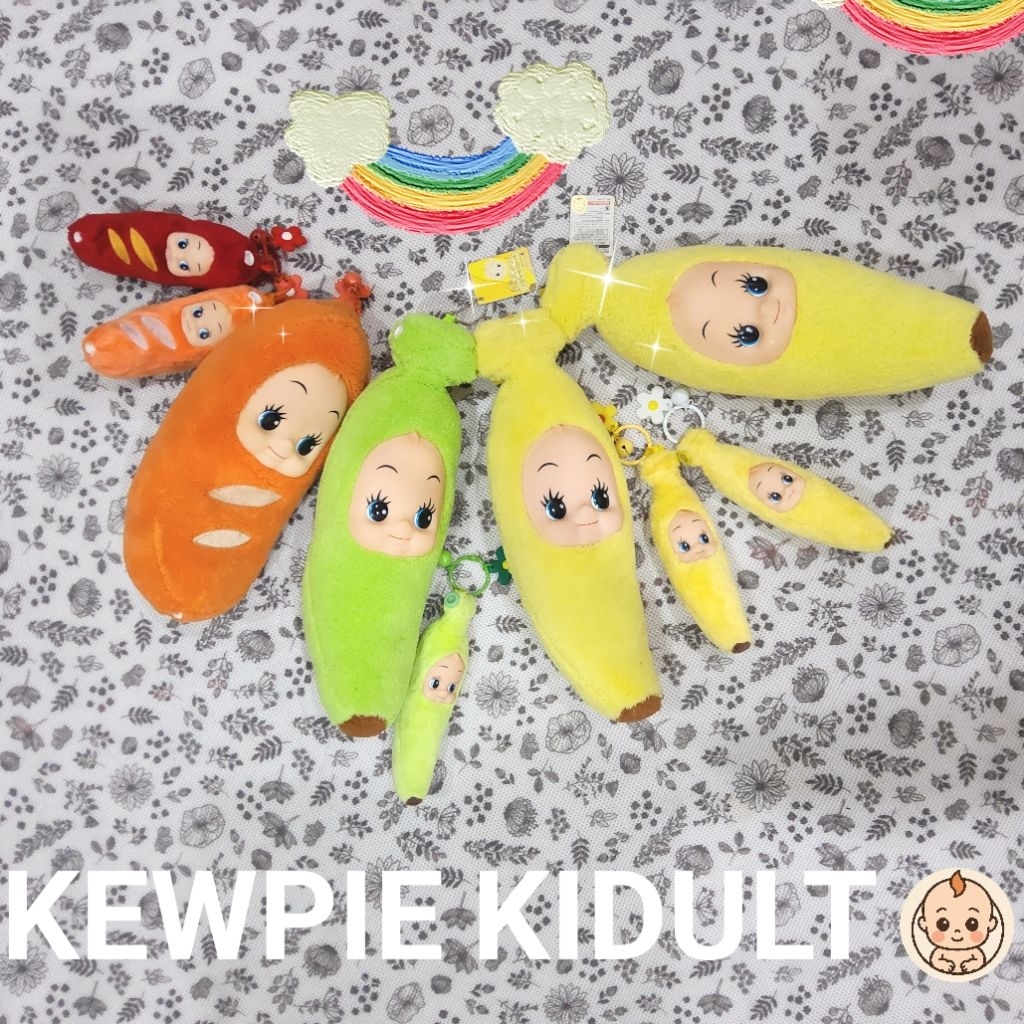kewpie คิวพีวินเทจ🇯🇵แท้ Kewpie Sausage Vinyl Face Red Plush Toy Figure keychain Used/Banana kewpie
