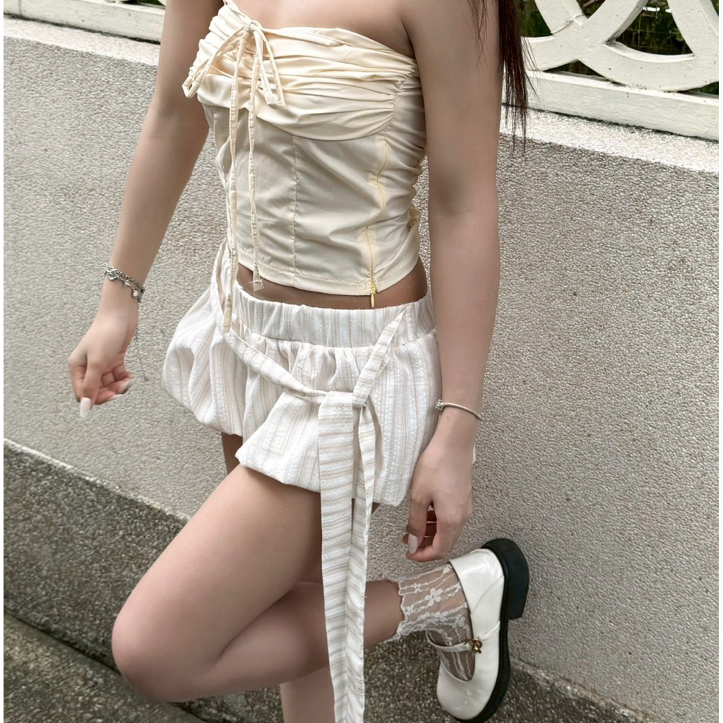 CoCo Top - เสื้อเกาะอก คล้องคอ aishaabkk