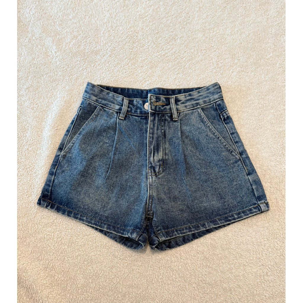 กางเกงทรงบาร์บี้ Pronthong