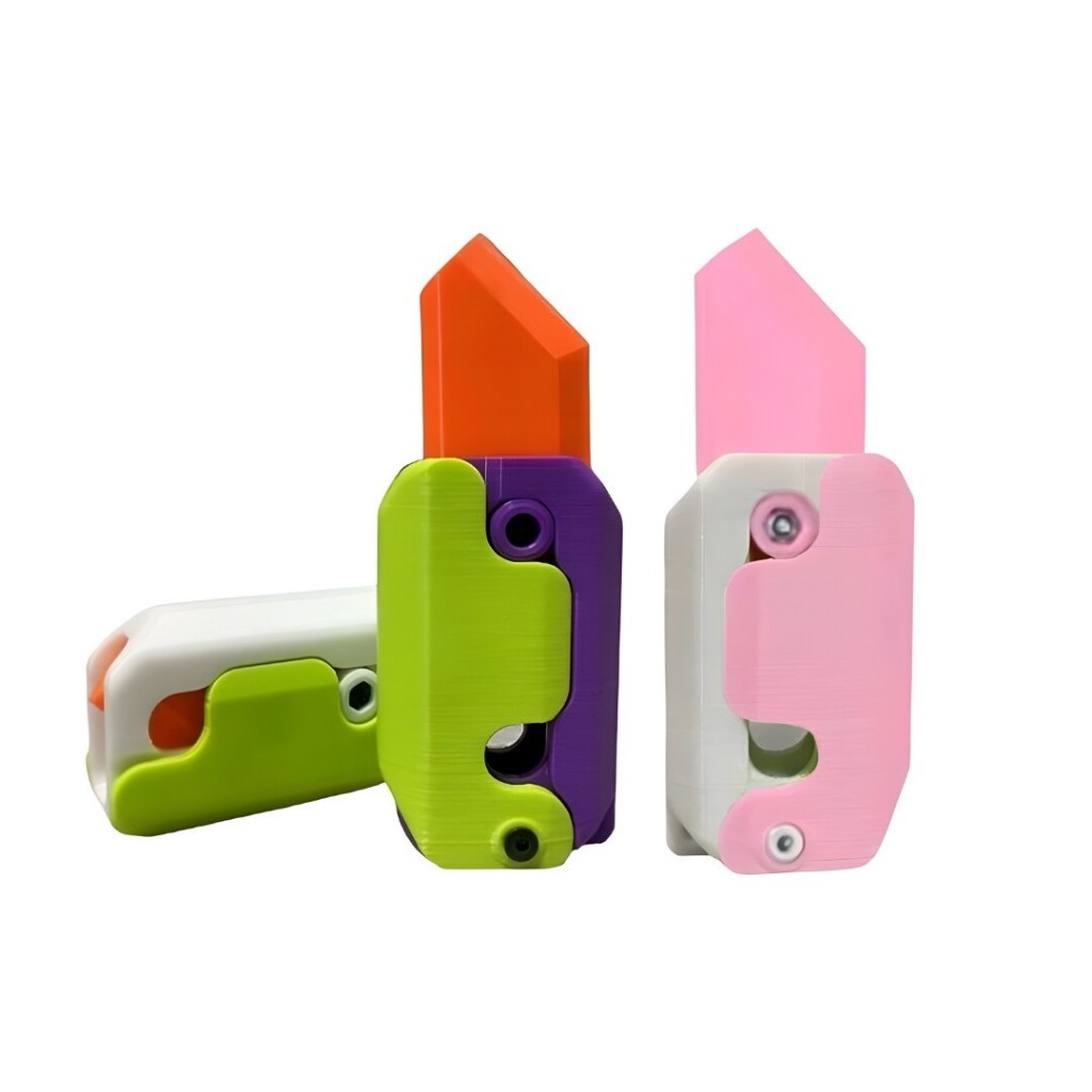 🪀พร้อมส่ง🪀ของเล่นเด็ก คลายเครียด มีดแครอทของเล่น  แบบยืดหดได้ ปืนแครอท