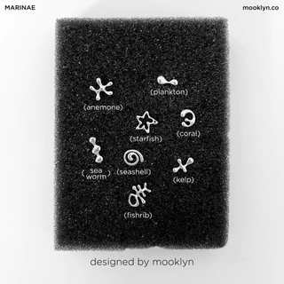 mooklyn.co MARINAE EAR STUDS (silver925 rhodium plated) จิวหูมาริเน่ ต่างหูแป้นกลม (เงินแท้925ชุบโรเดียม)