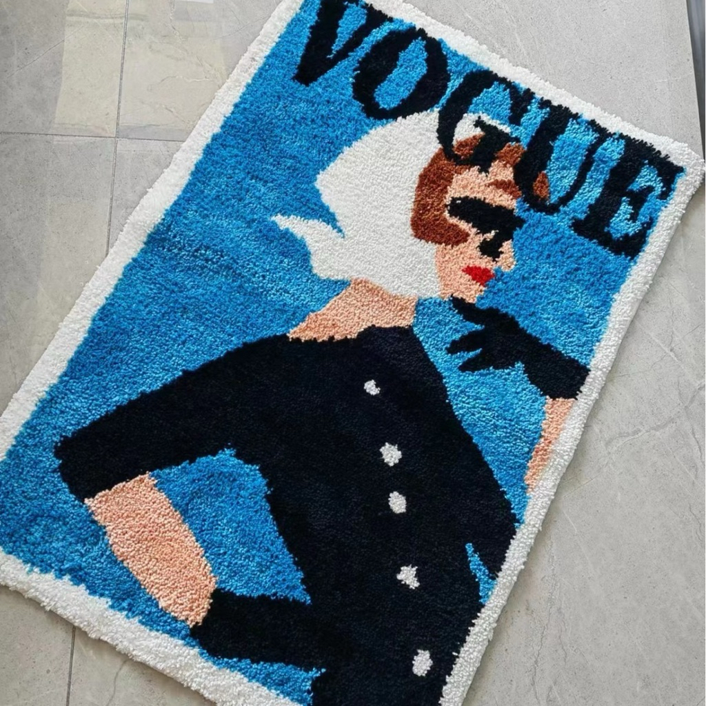 พรมเช็ดเท้า พรมปูพื้นห้องนั่งเล่นลาย vouge มี 2 สีขนาด 63*90cm