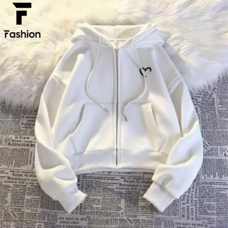 พร้อมส่ง เสื้อเเขนยาวมีฮู้ดมีหมวกเเฟชั่น เสื้อคลุมกันหนาว ปักลายหัวใจ
