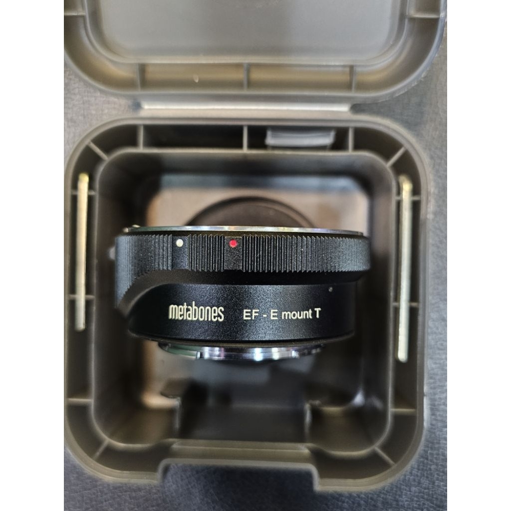 Metabones Canon  EF Lens TO E  mount T