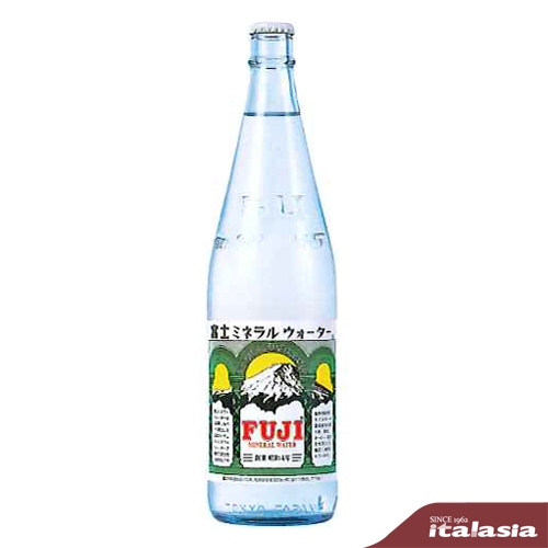 Fuji Mineral Water Gold label Glass Bottle 780ml I น้ำแร่จากภูเขาไฟฟูจิ ขวดแก้ว 780มล.