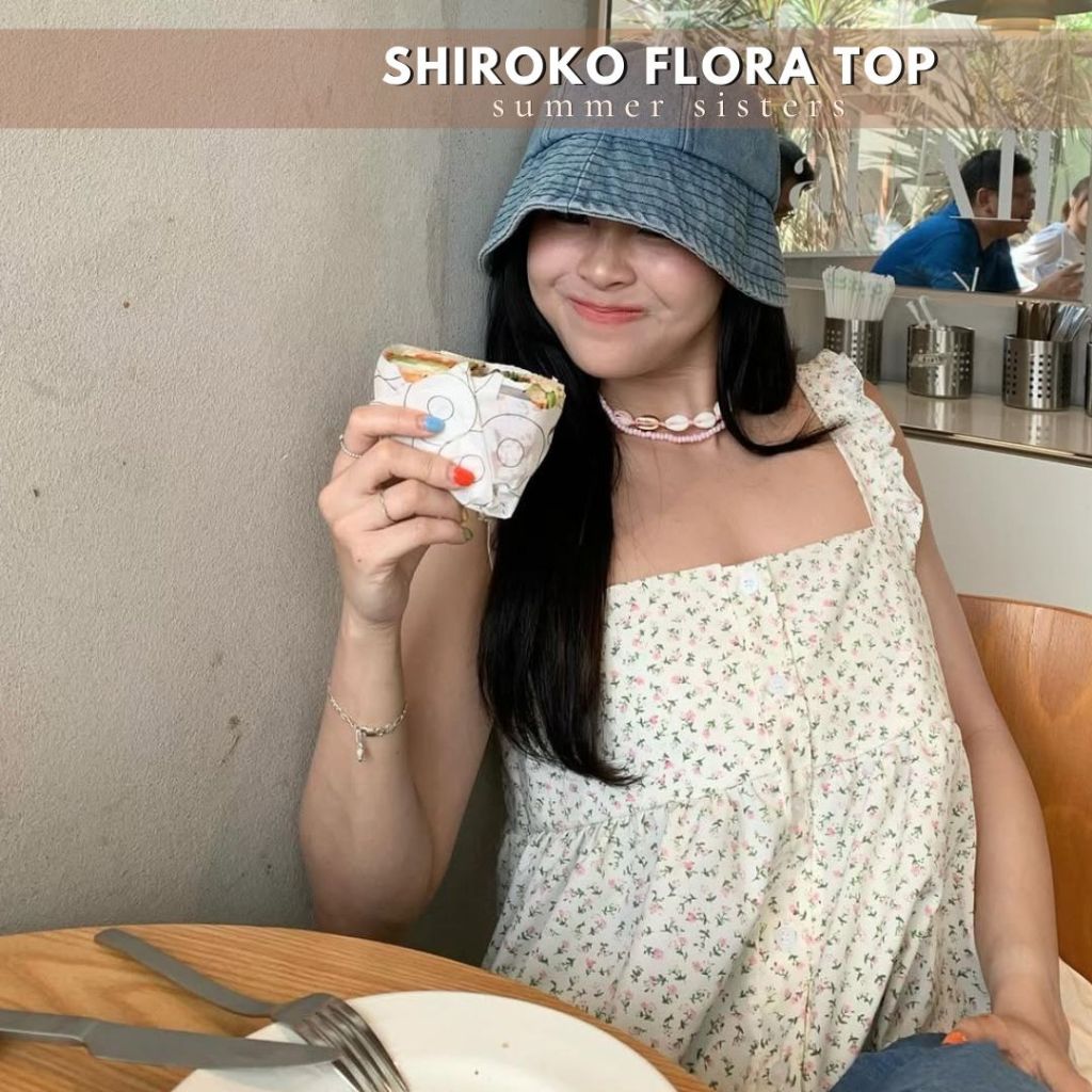 Shiroko flora top - เสื้อคอเหลี่ยม ผ้าไหมอิตาลี ลายปริ้นท์คมชัด ผ้าเนื้อนิ่ม เบาสบาย กระดุมแกะใช้งานได้จริง