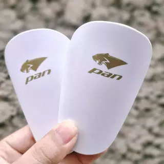 PAN สนับแข้งแพน รหัส PSS063 ขนาด S 2สี AA/ดำทอง WN/ขาวทอง บรรจุ 1 คู่