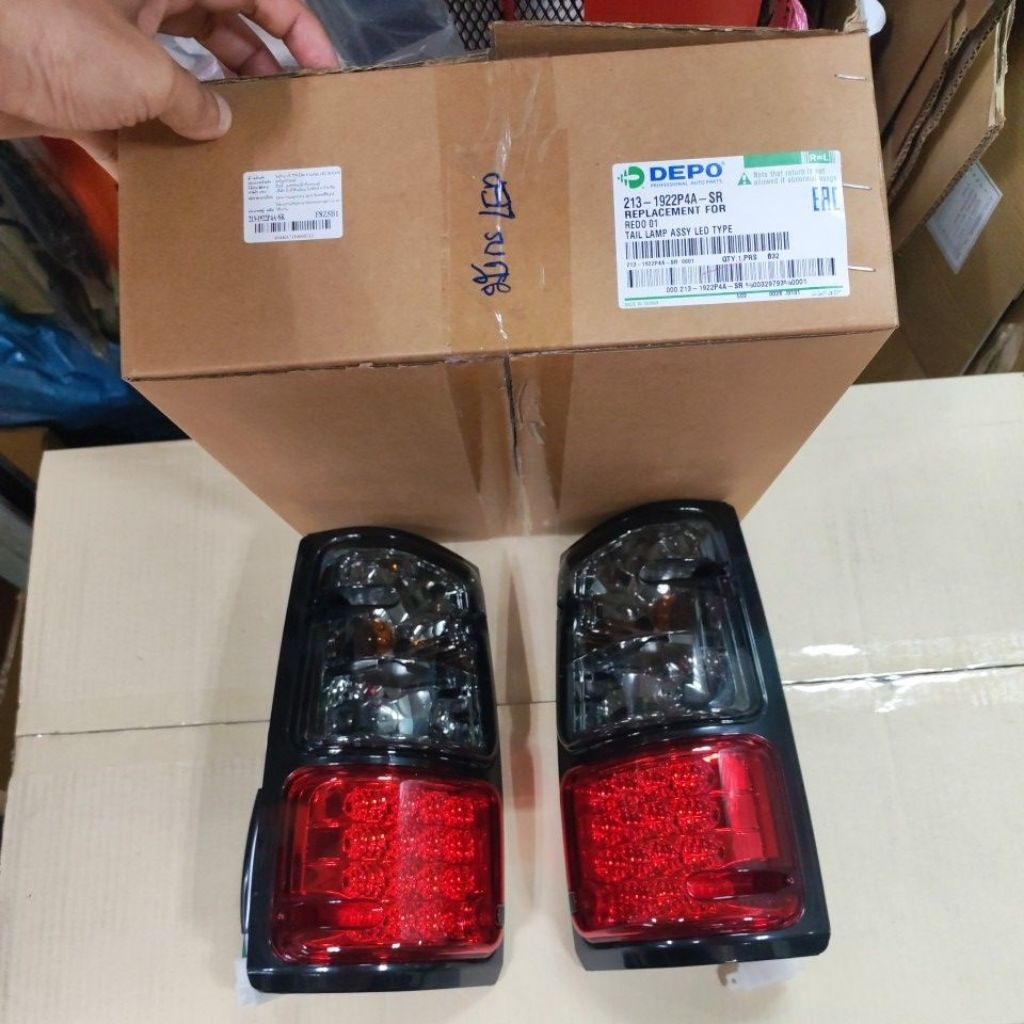 ไฟท้าย ทีเอฟอาร์ tfr ปี 90 95 แบบled ยี่ห้อ ดีโป้ depo ปรับราคาขึ้น มีของในสต็อก