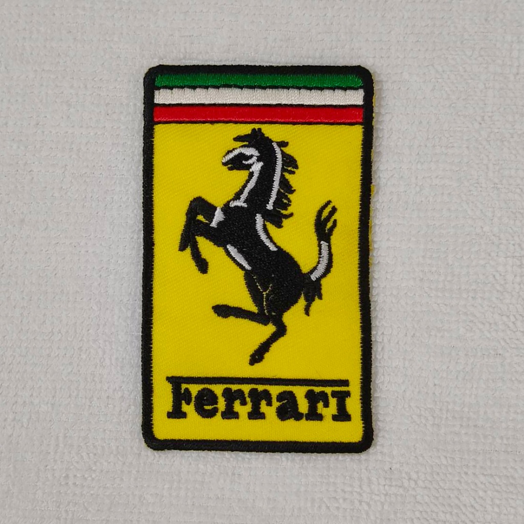 ตัวรีด ตัวรีดติดเสื้อ อาร์ม อาร์มติดเสื้อ Supercar Ferrari Iron on Patch Sticker สติ๊กเกอร์ เฟอร์รารี่ ตกแต่งเสื้อผ้า