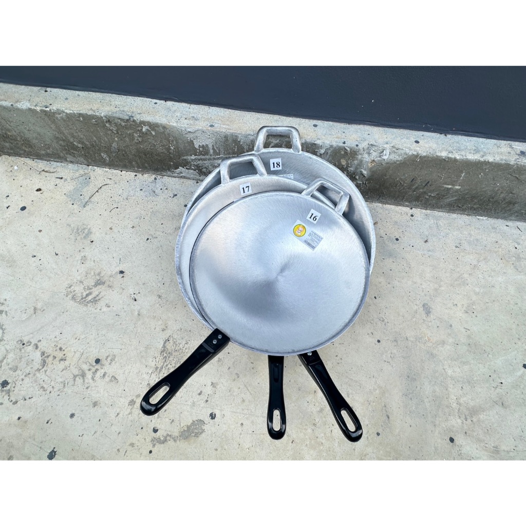 กระทะด้ามหล่อกุ๊กไท กะทะอลูมิเนียม ก้นลึกหนา ด้ามดำ ไม่ติดกระทะ ไม่เป็นสนิม - รูปที่ 2