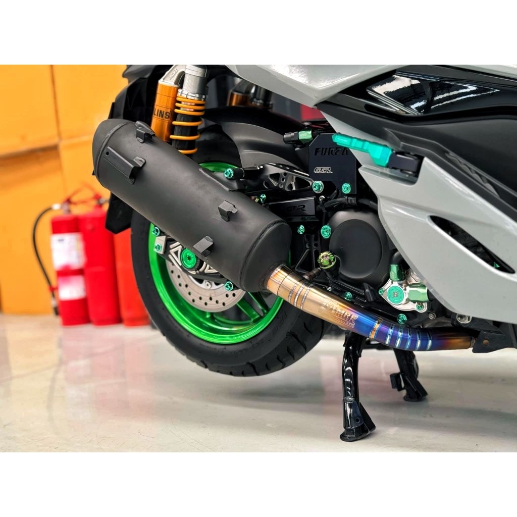 ท่อ Forza 350 ทุกปี ผ่าหมก,ผ่าเปิด คอไทเทเนียมแท้ ทรงกรวย ปาก 1.5-2 นิ้ว