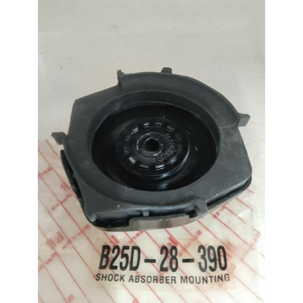 เบ้าโช๊คหลัง B25D-28-390 มาสด้า323 1998-2004 MAZDA PROTEGE 3 สกรู 1 ชิ้น ราคา  580 บาท