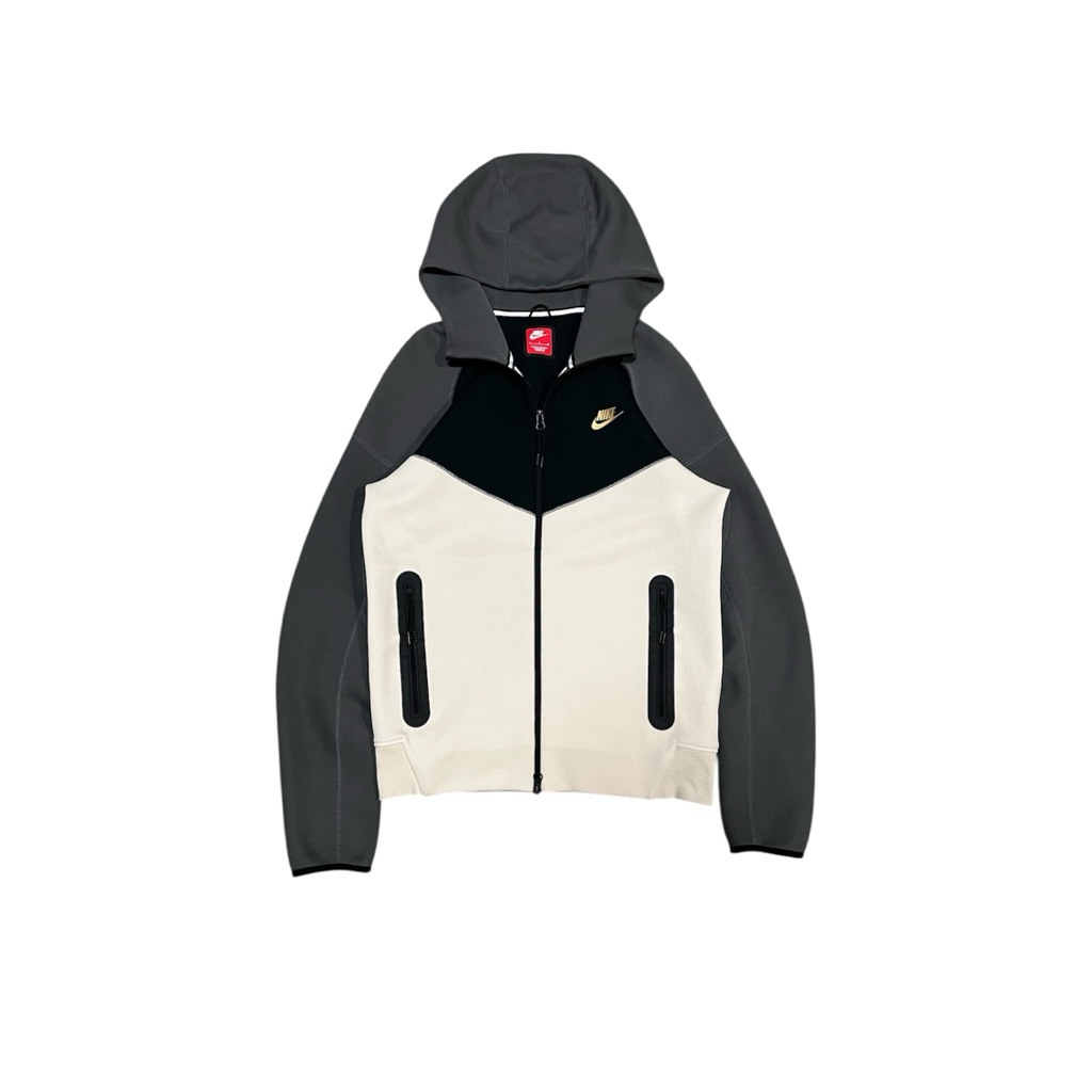 NIKE TECH FLEECE NEW SEASON มือ 2 ของแท้✅