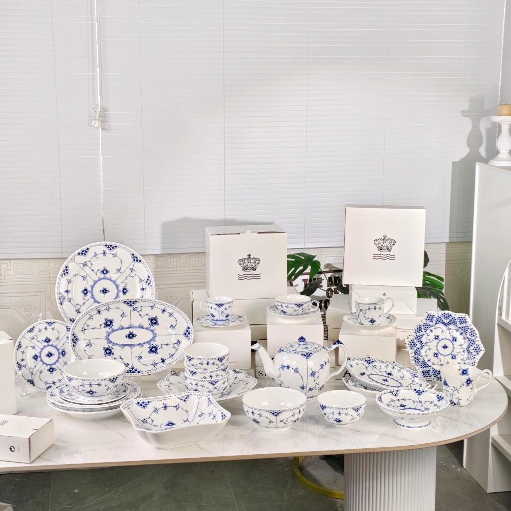 Royal Copen*hagen Gemstone Half Lace Tangcao Series Bone Porcelain Size Plate Set