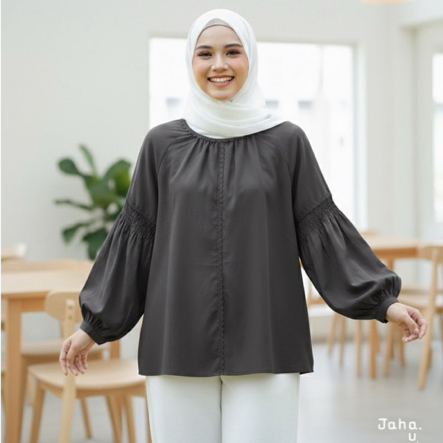 NEW •พร้อมส่ง•  BLOUSE COTTON ;   เบลาส์คอกลมปักดอกหน้าตรง สม๊อกแขน ดีไซน์สวยหน้าสั้นหลังยาว ดูสบายตา ใส่ได้ตลอด ~