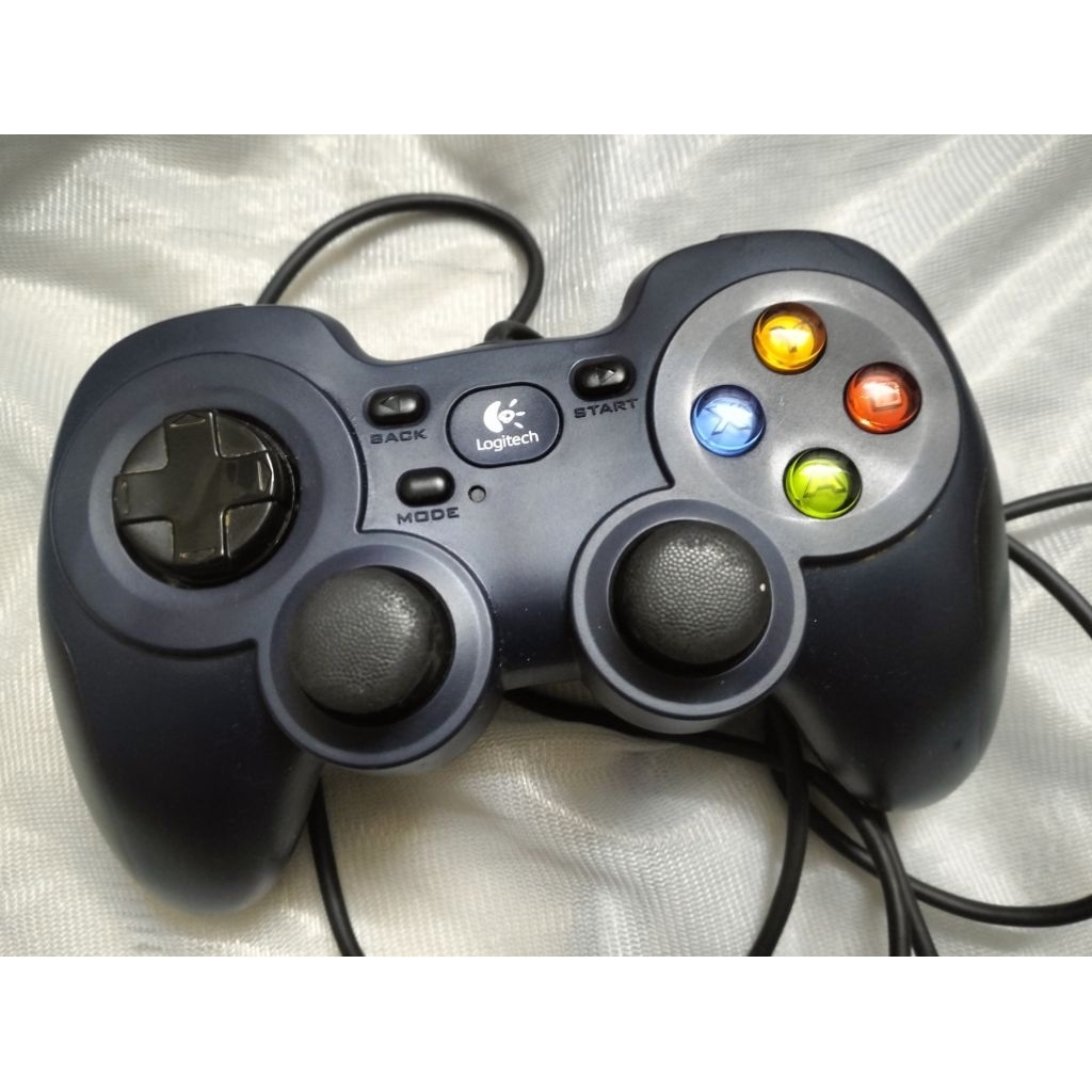 จอย Logitech F310 (มือสอง)