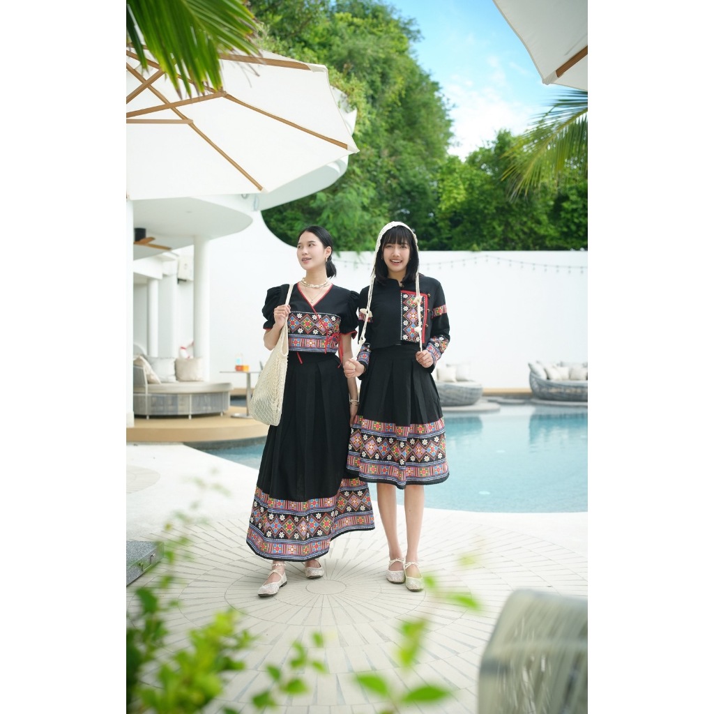 เซ็ทลายลาหู่(มูเซอดำ)เสื้อคอจีนกระโปรงสั้นและเสื้อมัดข้างกระโปรงยาวผ้าโพลี่เอสเตอร์พิมพ์ลาย