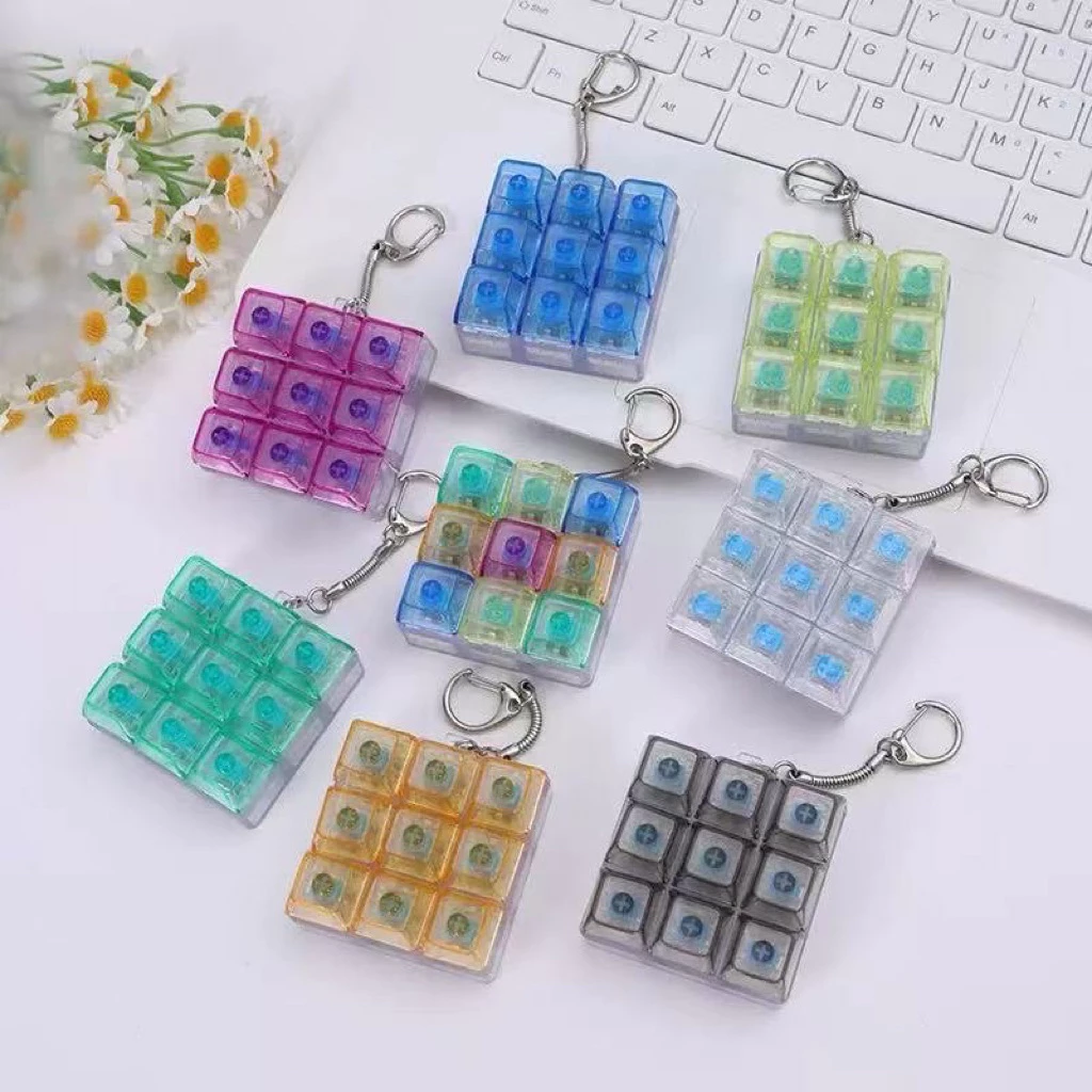 พร้อมส่งในไทย ส่งด่วน พวงกุญแจคีย์บอร์ด แป้นพิมพ์เสียงชัดเจน กดครายเครียด ของเล่น กดเพลินๆ มี2รุ่น มีไฟกับไม่มีไฟ thumbnail 6