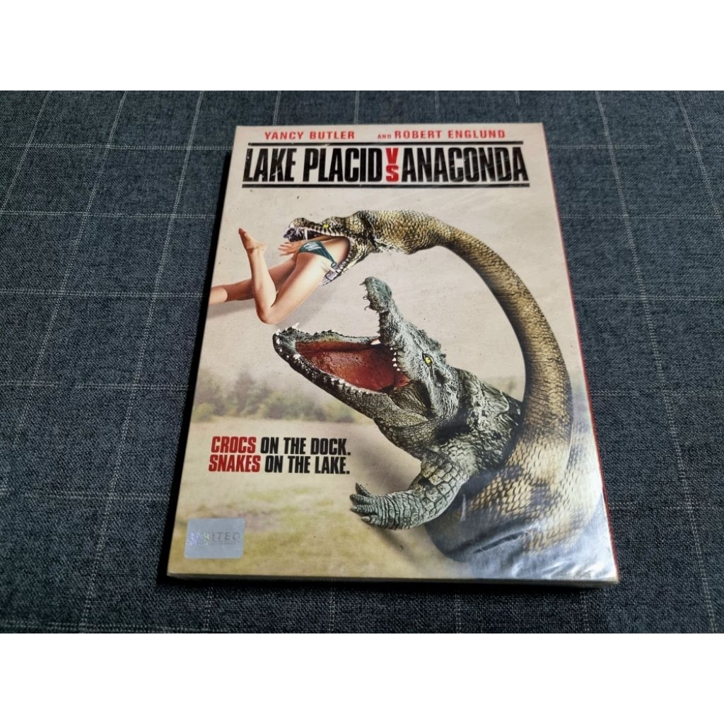 DVD ภาพยนตร์แอ็คชั่นทริลเลอร์สุดระทึก "Lake Placid vs. Anaconda / โคตรเคี่ยม ปะทะ อนาคอนด้า" (2015)