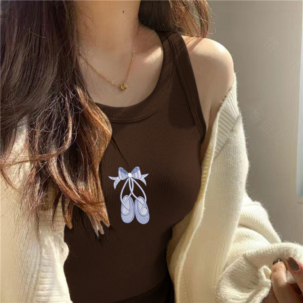 เสื้อกล้าม มีบราในตัว พร้อมสกรีนเก๋ๆตามเทรน ผ้าใส่สบายงานผ้าผ้าร่องทรงเข้ารูป แฟชั่นฤดูร้อน Z0062