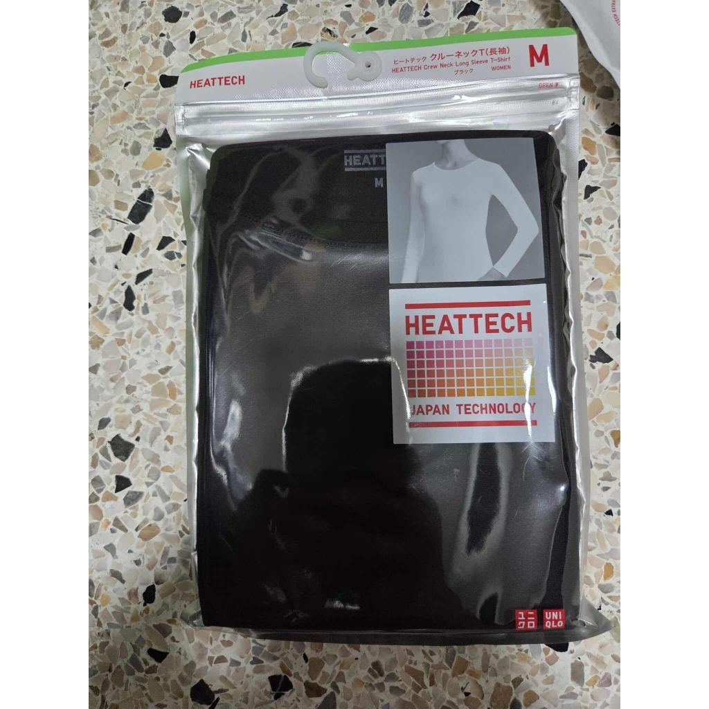 Uniqlo heattech  size m มือ1 shop japan