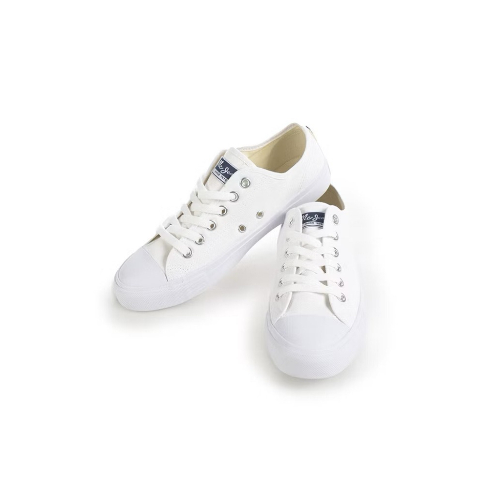 MC JEANS รองเท้าผ้าใบ รองเท้า Mc แท้ Unisex สีขาวใส่ได้ทั้ง ผู้ชาย และ ผู้หญิง ทรงสวย ใส่สบาย M09Z00