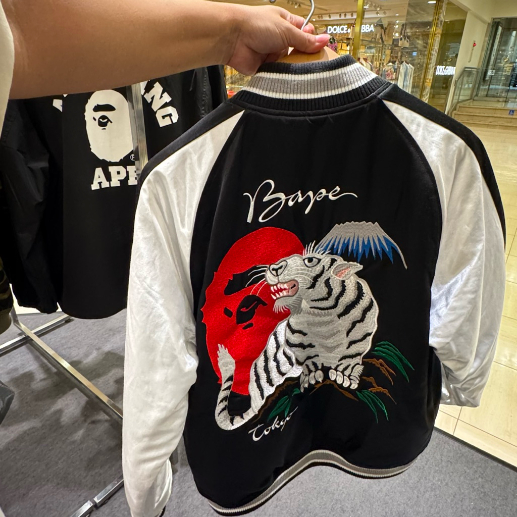 [หิ้ว𝕁𝕒𝕡𝕒𝕟🇯🇵รอ7-14วัน] B@pe Sukajan Jacket  ของแท้💯 หิ้วชอปโอซาก้า🇯🇵💯