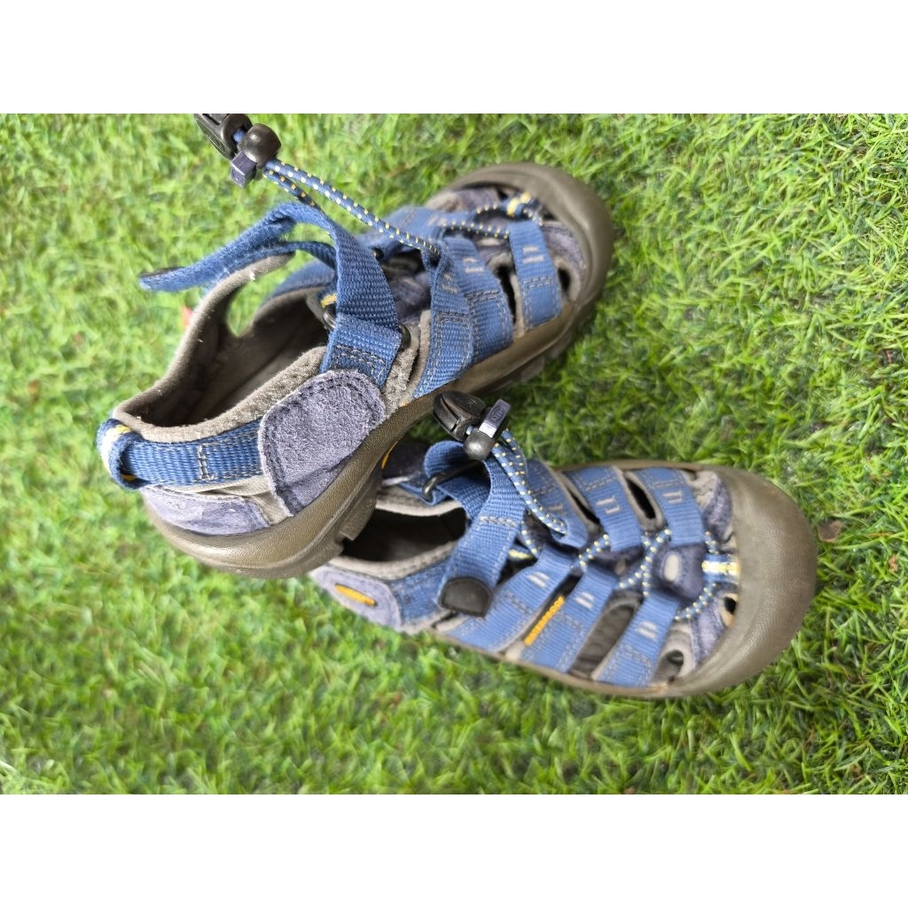 รองเท้าเด็กมือสอง Keen